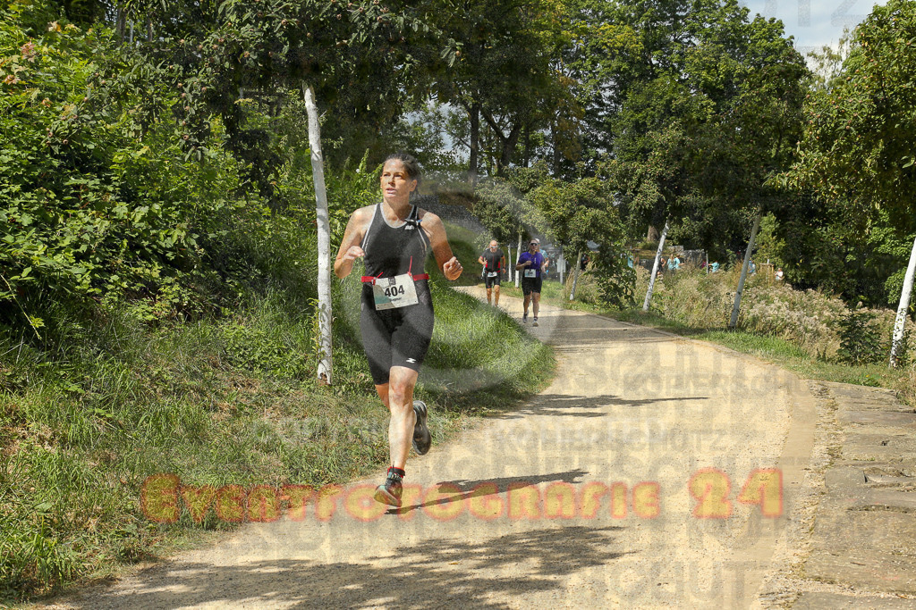 250824_1336_EX1_2978 | Sportfotografie im Rhein-Sieg Kreis, Köln, Bonn, NRW, Rheinland Pfalz, Hessen, etc. Unser Tätigkeitsfeld umfasst den Laufsport vom Volkslauf über den Marathon, Duathlon, Triathon bis zum Ultralauf wie Kölnpfad Ultra oder Schindertrail.