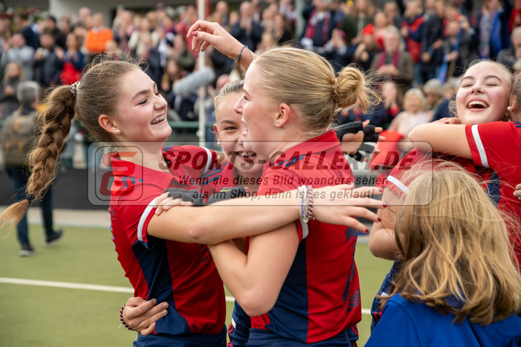 SFE_20231022_0197 | Deutsche Meisterschaft Weibliche U16 Finale Uhlenhorst Mülheim - Düsseldorfer HC am 22.10.2023 in Köln (Düsseldorfer Hockeyclub 1905 e.V.), Photo: Stephan Fehrmann 2023 (Sports-Gallery)