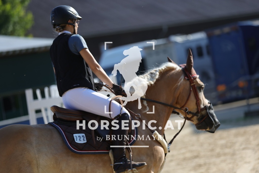 0P6A4442 | Willkommen bei Brunnmayr - Design & Fotografie – Ihrem Spezialisten für Reitturniere und Pferdeveranstaltungen in Oberösterreich, Salzburg und Bayern! Seit über 17 Jahren sind wir leidenschaftlich dabei.