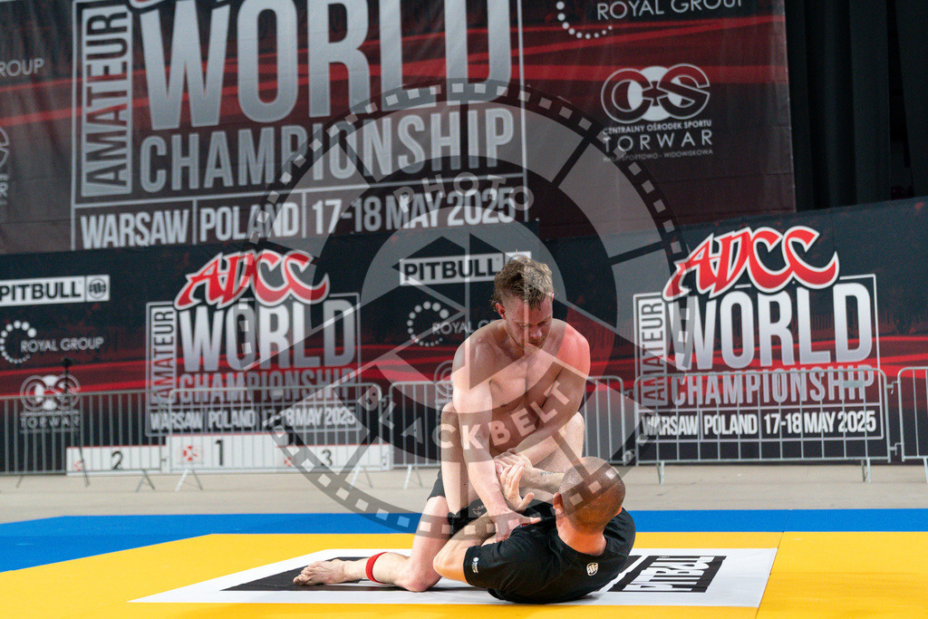 20250517PBB0931 | Athletes compete during the first day of the ADCC Amateur World Championship on May 15, 2025 in Warsaw, Poland. © Chiara Dazi / photoblackbelt