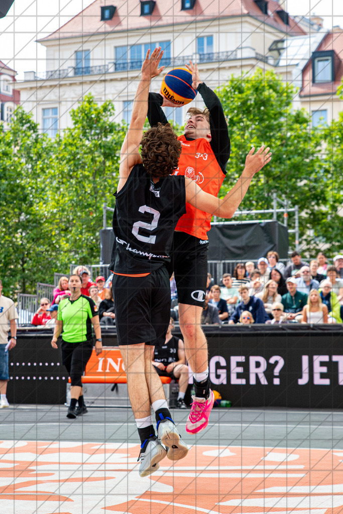 DIE FINALS 2025 | Dt. Meisterschaft 3x3  | Männer | //  01.08.25: DIE FINALS 2025 | Dt. Meisterschaft 3x3  | Männer / Dresden / Deutschland  //   CREDIT:www.bullenfotos.de, Martin König, Hörner Weg 40, D-49078 Osnabrück, +4917663732967 // Nutzung und Weitergabe nur zu den vereinbarten Zwecken. Presseanfragen an Ersteller. Alle Rechte beim Ersteller. Honorierung nach MFM. - Realisiert mit Pictrs.com
