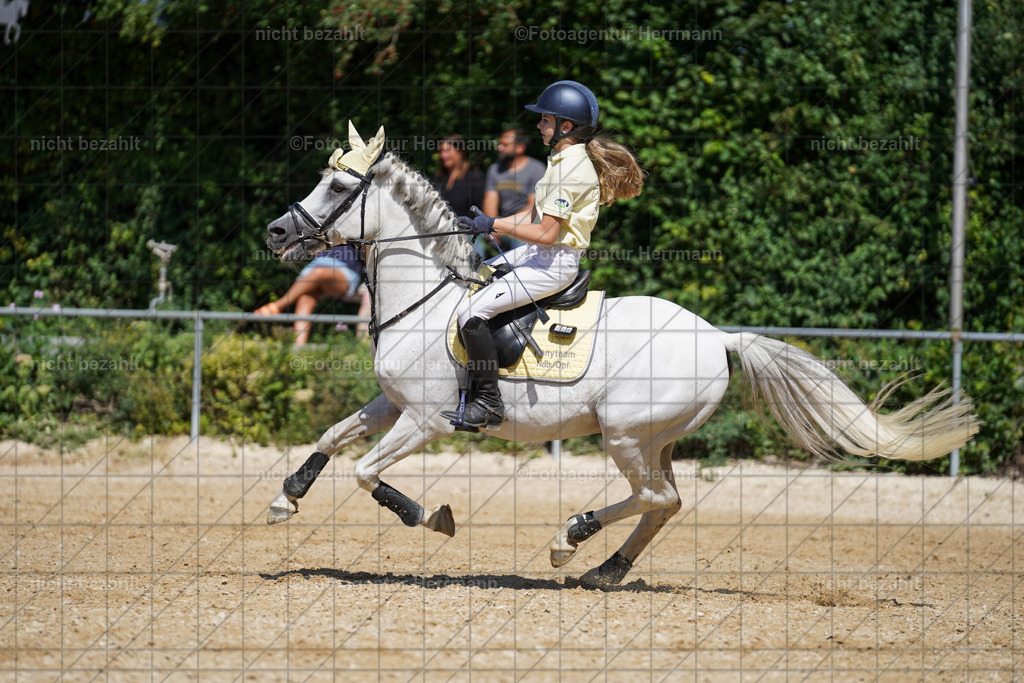 20240824-FAH08221 | Thierhaupten 2024, Bayerisches Landesponyturnier, Turnierbilder, Ponybilder, Turnierfotografen Bayern, Fotoagentur Herrmann