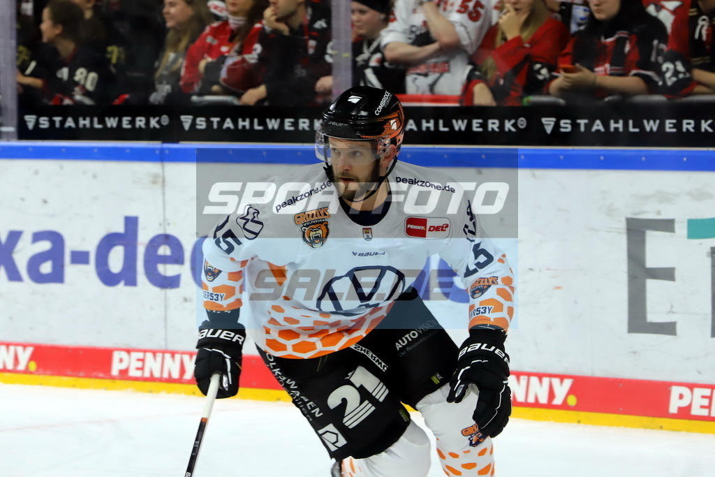 Dustin Jeffrey - WOB | Dustin Jeffrey - WOB - Realisiert mit Pictrs.com