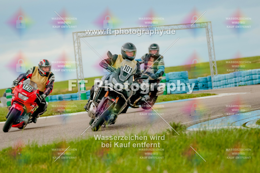 _7D21493 | Hier findet Ihr Bilder von Touristenfahrten auf der Nürburgring Nordschleife oder von anderen Veranstaltungen die ich besucht habe. Viel Spass beim Durch Schauen 