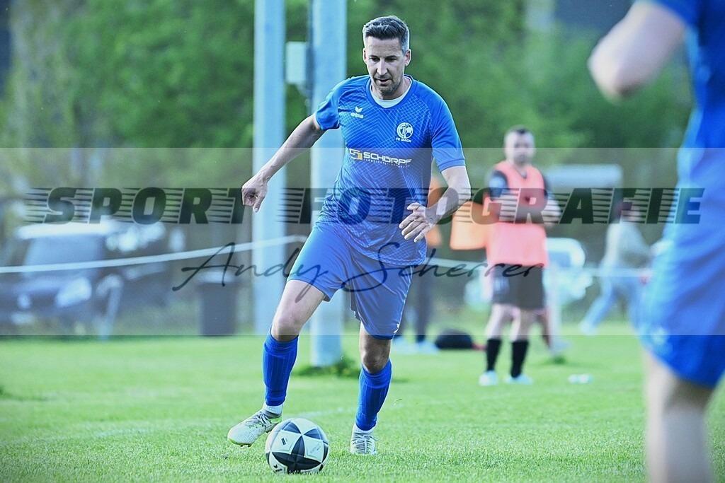 hDSC_8902 | Kaufen Sie Sportbilder im Onlineshop von Andy Scherrer Sportfotografie. Faszinierende Bilder von Sportevents aus der ganzen Schweiz. Fussball, Frauenfussball, Unihockey, Handball, Schwingen und weiteren Sportarten. - Realisiert mit Pictrs.com