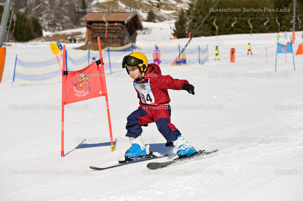 SRF_27.02.2026_214 | Skirennfotos,Serfaus,Fiss,Ladis,Kinderskirennen,Winter,Tirol,Oberland,skirace,SFL,feelfree,weil wir's genießen,ski,Ski,skifahren,Sonnenplateau, - Realisiert mit Pictrs.com