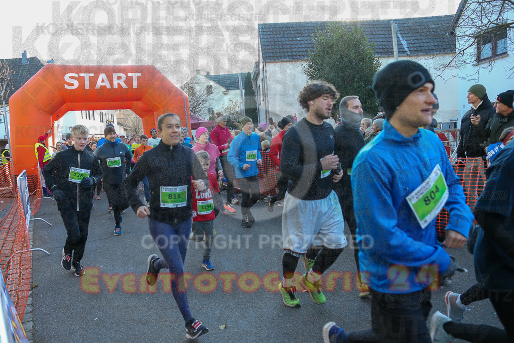 241201_1025_EX1_8117 | Sportfotografie im Rhein-Sieg Kreis, Köln, Bonn, NRW, Rheinland Pfalz, Hessen, etc. Unser Tätigkeitsfeld umfasst den Laufsport vom Volkslauf über den Marathon, Duathlon, Triathon bis zum Ultralauf wie Kölnpfad Ultra oder Schindertrail.