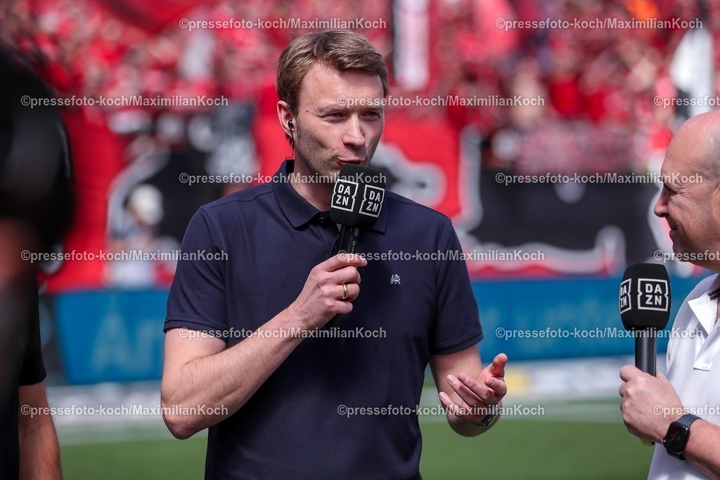 B0411052502195 | 11.05.2025, Fußball, Bayer 04 Leverkusen - Borussia Dortmund, 1. Fußball Bundesliga, 33. Spieltag, BayArena, Saison 2024 2025: Geschäftsführer Simon Rolfes (Bayer 04 Leverkusen Geschäftsführung) DFB regulations prohibit any use of photographs as image sequences and or quasi-video.
