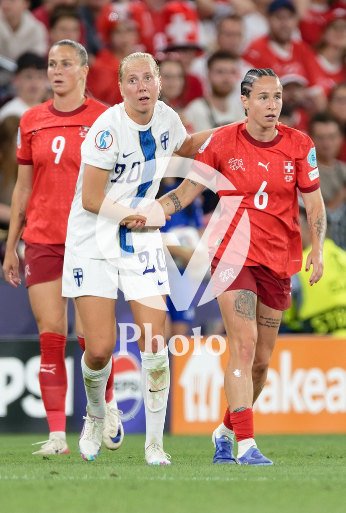 Finland v Switzerland: UEFA Women's EURO 2025 Group A | GENEVA, SWITZERLAND - JULY 10: Eveliina Summanen of Finland (L) apologies to Geraldine Reuteler of Switzerland (R)  during the UEFA Women's EURO 2025 Group A match between Finland and Switzerland at Stade de Geneve on July 10, 2025 in Geneva, Switzerland. (Photo by Giuseppe Velletri/Sports Press Photo/Getty Images)