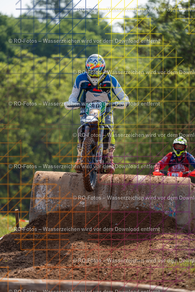 Wolfshausen 4 Lauf -356 | Sportfotografie von RO-Fotos: Motorsport, Motocross, Enduro, Laufveranstaltungen und Triathlon. Professionelle Fotos von Sportlern und Events. - Realisiert mit Pictrs.com