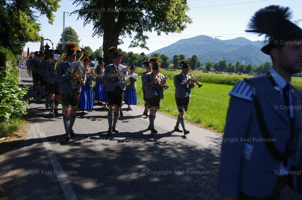 IMGP5920 | fotografiert von Axel PollmannLeonhardi Wallfahrt Benediktbeuern und Murnau, Fronleichnam, Fasching, Landschaft im Loisachtal und Benediktbeuern  - Realisiert mit Pictrs.com