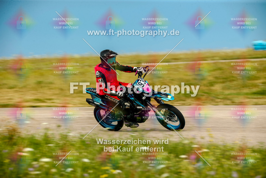 Chambley Juli-0687 | Hier findet Ihr Bilder von Touristenfahrten auf der Nürburgring Nordschleife oder von anderen Veranstaltungen die ich besucht habe. Viel Spass beim Durch Schauen 