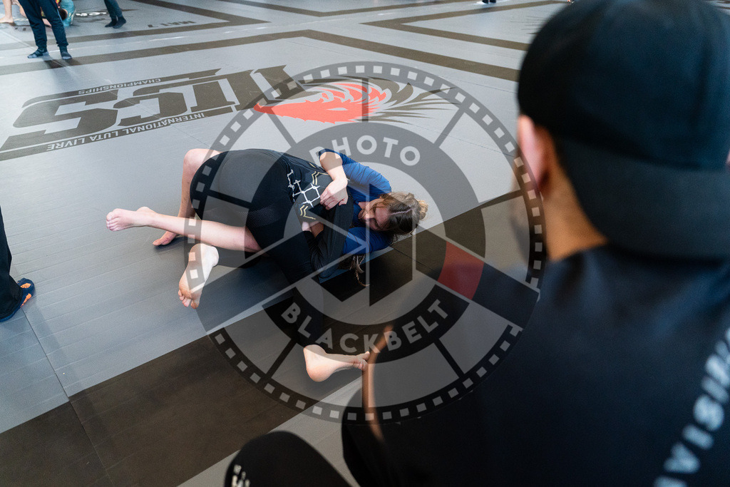 20251129PBB7472 | Fighters compete during the luta livre competition ILLCS XI winter edition on November 29, 2025 in Hannover, Germany.