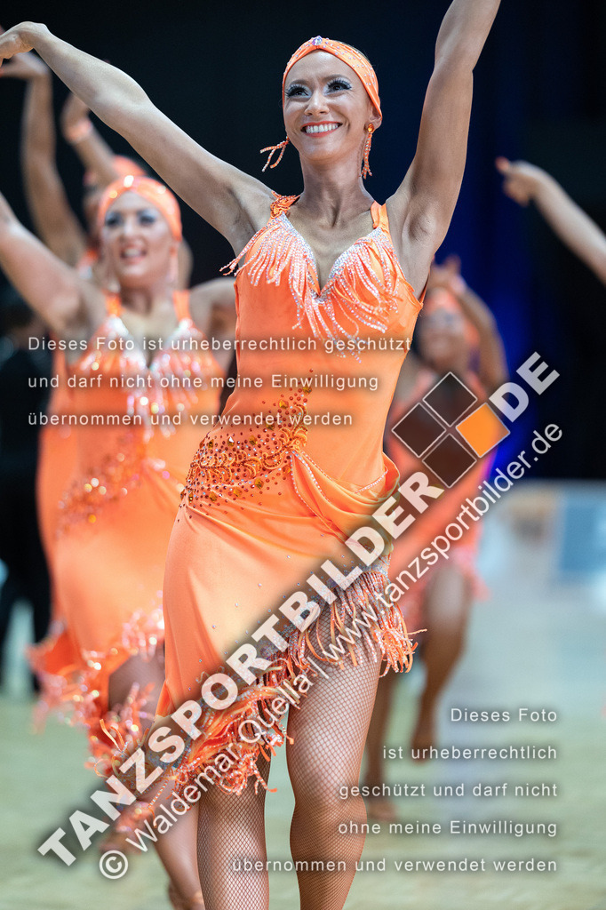20230513-05647 | Hier finden Sie Tanz Bilder vom Latein und Standard Formationen tanzen. Sportbilder vom Tanzsport. Schöne Fotos und von Weltmeisterschaft, Europameisterschaft, Bundesliga, Regionalliga, Oberliga und Landesliga sowie von GOC Stuttgart, DanceComp, WM Bremen