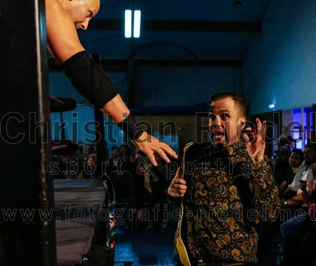 2023-11-11_005_Erding_Wrestlingshow | Erding, Deutschland, 11.11.2023:
Wrestling, Saison 2023, EWS Wrestling ERDING

Foto: Christian Riedel / fotografie-riedel.net