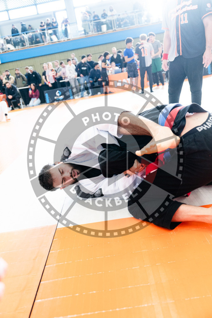 20251122PBB11665 | Athletes compete during the Grappling Industries Berlin Jiu-Jitsu and Grappling Championship, on November 22, 2025 in Berlin, Germany. © photoblackbelt