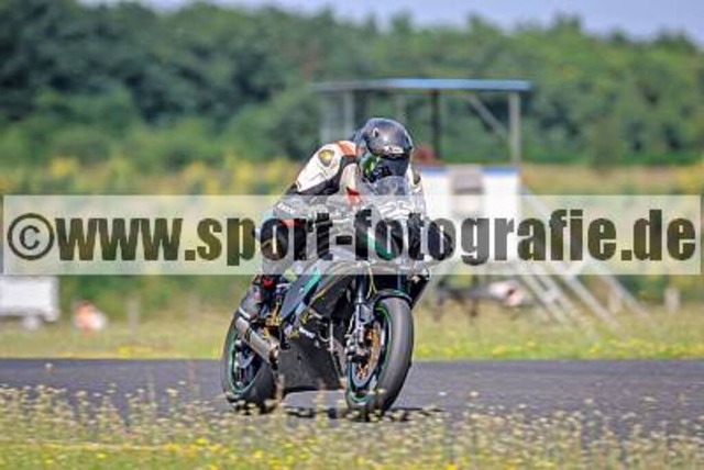 spof5458 | Professionelle Fotos von Sportveranstaltungen, aber auch Hochzeiten und anderen Events. - Realisiert mit Pictrs.com