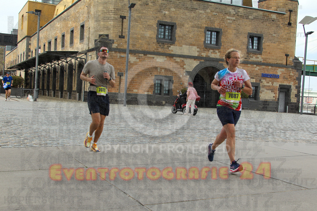250920_1529_EV4_8906 | Sportfotografie im Rhein-Sieg Kreis, Köln, Bonn, NRW, Rheinland Pfalz, Hessen, etc. Unser Tätigkeitsfeld umfasst den Laufsport vom Volkslauf über den Marathon, Duathlon, Triathon bis zum Ultralauf wie Kölnpfad Ultra oder Schindertrail.