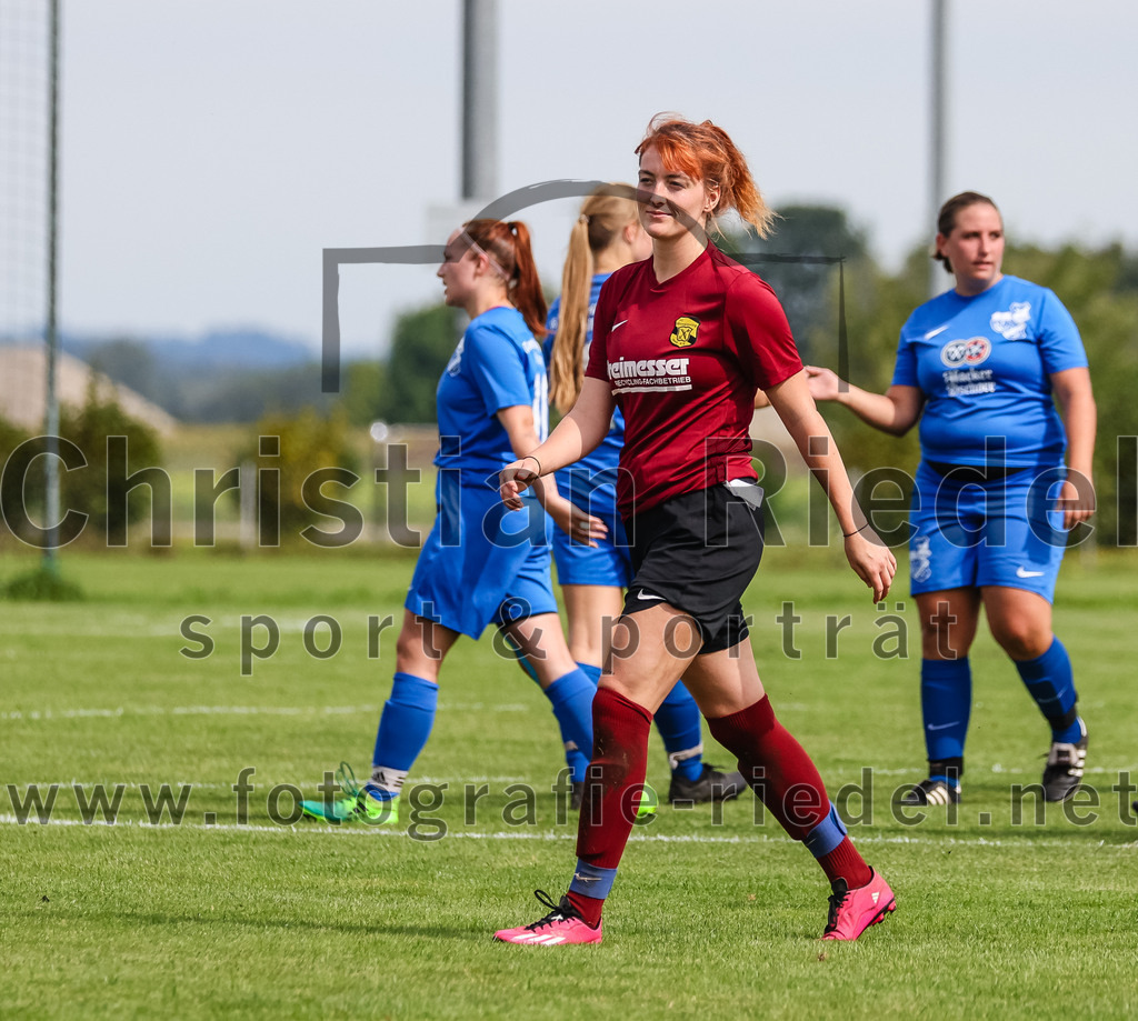 2023-09-03_095_Teamware_Cup_2023 | Oberding, Deutschland, 03.09.2023:
Fußball, TS Teamwear Cup 2023, Vorrunde, FC Schwaig gegen FC Langengeisling, Endergebnis: 

Foto: Christian Riedel / fotografie-riedel.net