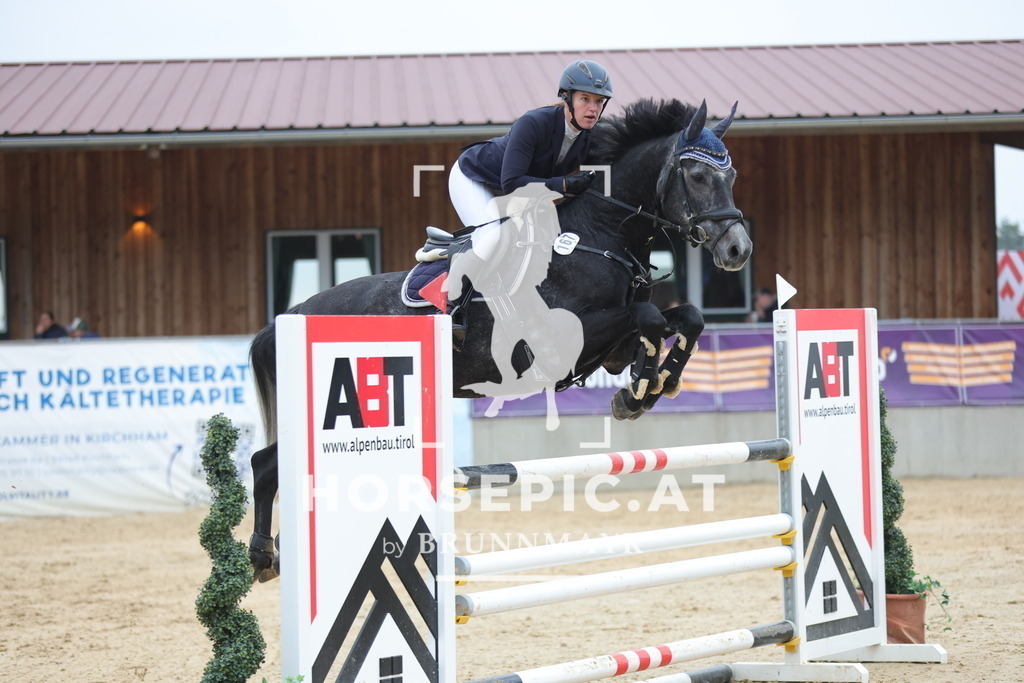 0P6A6605 | Willkommen bei Brunnmayr - Design & Fotografie – Ihrem Spezialisten für Reitturniere und Pferdeveranstaltungen in Oberösterreich, Salzburg und Bayern! Seit über 17 Jahren sind wir leidenschaftlich dabei.