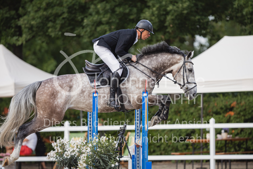 230616_Lemwerder_SprPf-Lgeschl-915 | Deine schönsten Turniermomente als professionelle Fotos! Entdecke hochwertige Pferdesport-Fotografie im Online-Shop. Jetzt Fotos finden & bestellen!