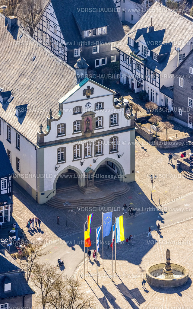 Brilon220303207 | Luftbild, Rathaus Brilon, Brilon, Sauerland, Nordrhein-Westfalen, Deutschland