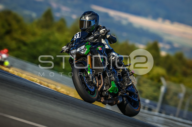 0031-260814BB-046_31 | Deine Full-Service-Agentur für ✔️Videoproduktionen und ✔️Motorsportfotografie Jetzt Angebot anfragen!