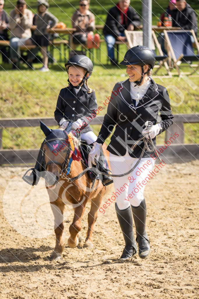 CON_5335 | Sport-, Event- und Tierfotos in Profiqualität. Einfach auswählen, bestellen und herunterladen. Dein Moment – perfekt festgehalten.