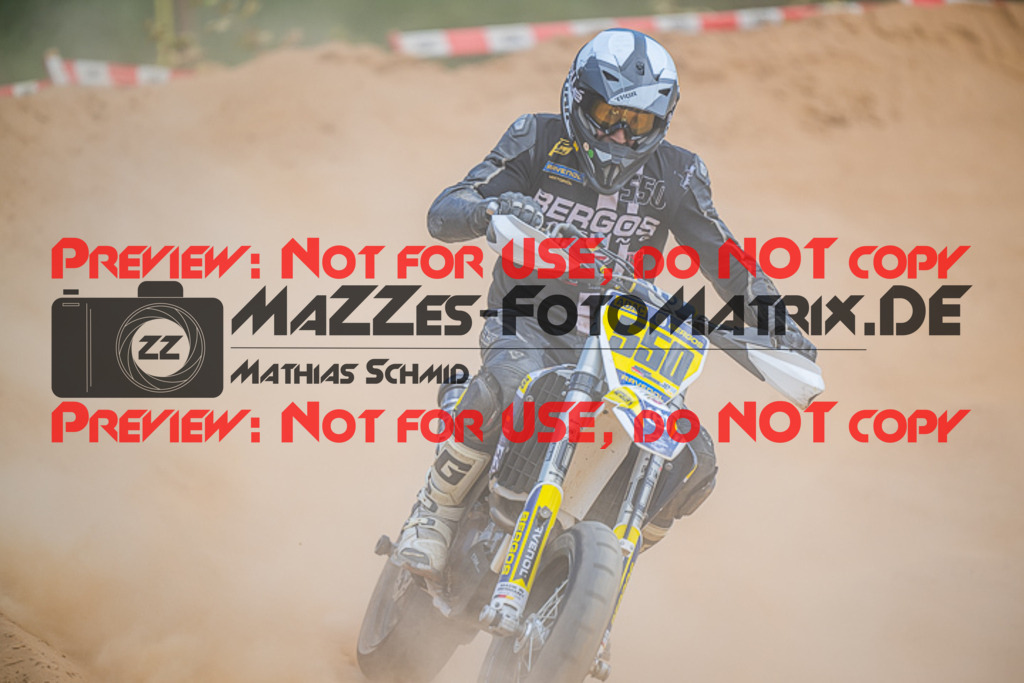 MaZZes_FotoMatrix_220529_7755 | Fotograf Mathias Schmid
Sportfotograf,
Eventfotograf,
Hochzeitsfotograf,
Portraitfotograf