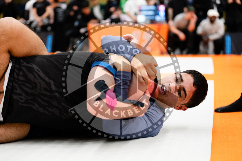20251122PBB14675 | Athletes compete during the Grappling Industries Berlin Jiu-Jitsu and Grappling Championship, on November 22, 2025 in Berlin, Germany. © photoblackbelt