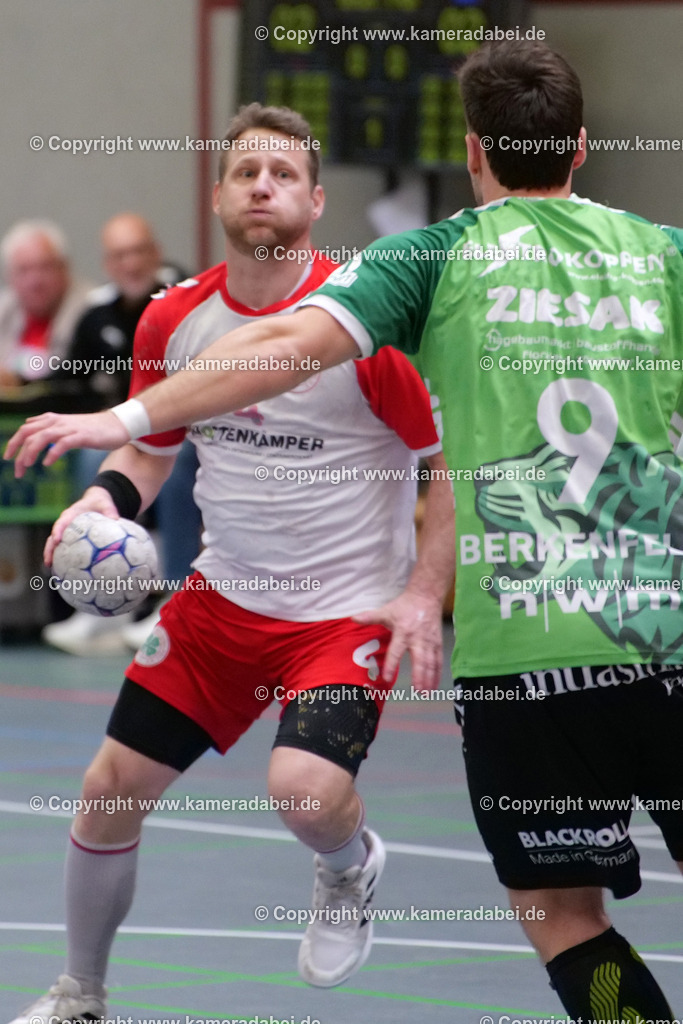 Handball : Verbandsliga Herren: TB Oberhausen - RW Oberhausen  am 12.04.2026 in Oberhausen. | Handball : Verbandsliga Herren: TB Oberhausen - RW Oberhausen  am 12.04.2026 in Oberhausen. - Realisiert mit Pictrs.com