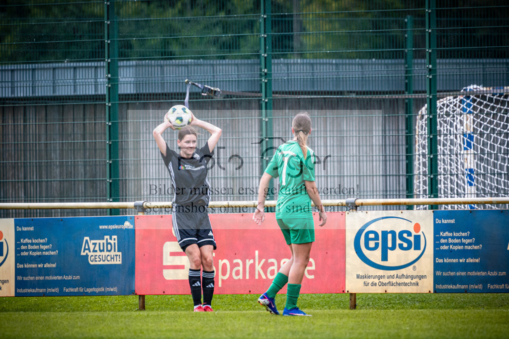 SG Bohmte/Ostercappeln/Schwagstorf - SG Hollenstede / Schwagstorf | Fr.-BZL Weser-Ems Süd · 1. Damen - SG Hollenstede / Schwagstorf · Sportplatz - Realisiert mit Pictrs.com