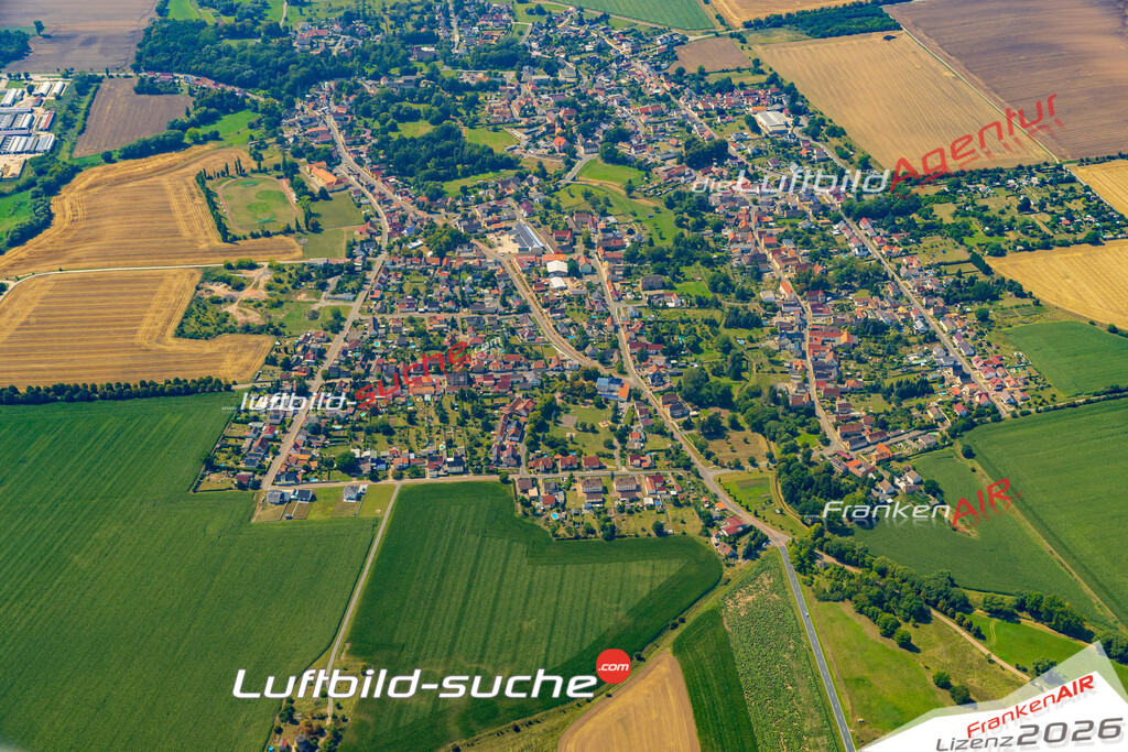 Bild der Stadt Obhausen - Die Luftaufnahme wurde 2025 vom UL-Flugzeug heraus erstellt ( keine Drohne ) - Hochauflösende Luftaufnahme - für professionelle Ausdrucke geeignet. Die Geschenkidee !Hier alle&nbsp;Infos zur Lizenzierung der LuftaufnahmeWir fliegen auch dieses Jahr wieder in Ihre Region um Luftbilder zu erstellen.- Luftbild anfragen