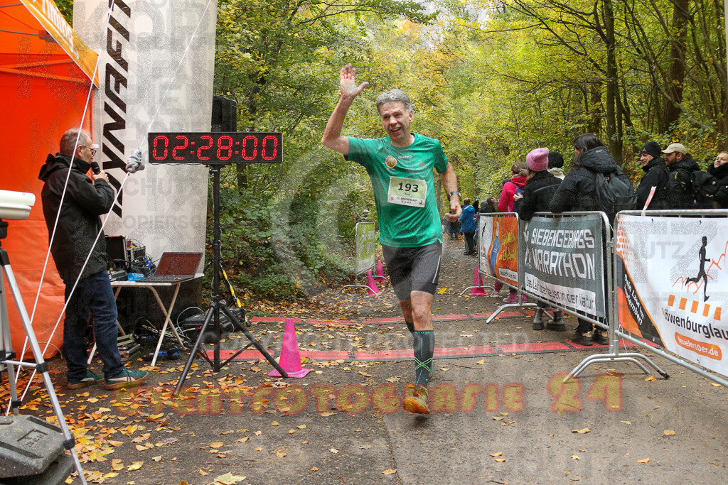 251026_1229_EX1_0526 | Sportfotografie im Rhein-Sieg Kreis, Köln, Bonn, NRW, Rheinland Pfalz, Hessen, etc. Unser Tätigkeitsfeld umfasst den Laufsport vom Volkslauf über den Marathon, Duathlon, Triathon bis zum Ultralauf wie Kölnpfad Ultra oder Schindertrail.