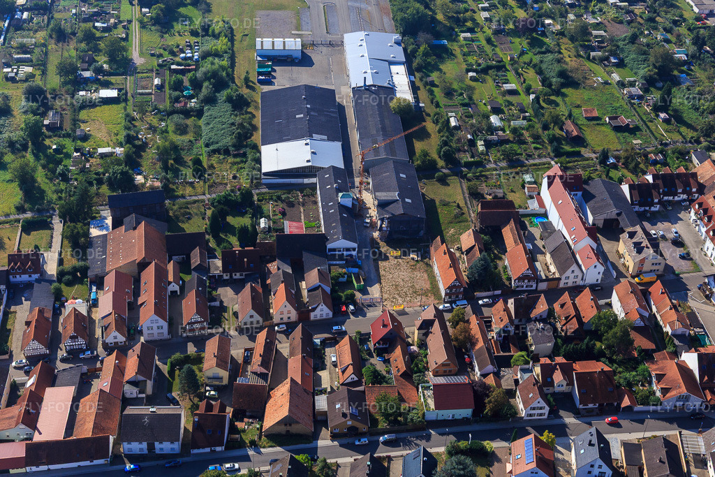 Luftbild: DBK Gelände zwischen Rheinstraße und Josef-David-Straße in Kandel im Bundesland Rheinland-Pfalz in Deutschland. Foto: IMG_094922.jpg vom 24.09.2016 durch Werner Riehm/FLY-FOTO.de