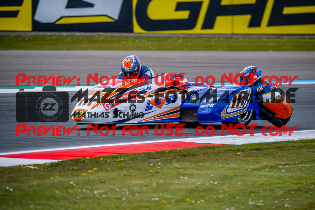 MaZZes_Fotomatrix-220422-97749 | Fotograf Mathias Schmid
Sportfotograf,
Eventfotograf,
Hochzeitsfotograf,
Portraitfotograf