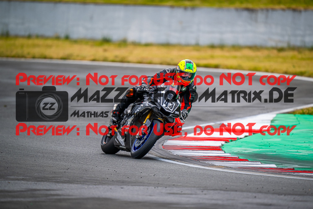 MaZZes_FotoMatrix_220521_1497 | Fotograf Mathias Schmid
Sportfotograf,
Eventfotograf,
Hochzeitsfotograf,
Portraitfotograf