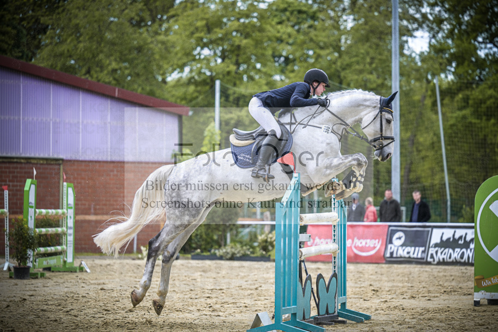 DOS_0659 | Entdecke hochwertige Reitturnierfotos von Foto Oger. Professionell, emotional und authentisch – jetzt Lieblingsmomente im Shop bestellen. - Realisiert mit Pictrs.com