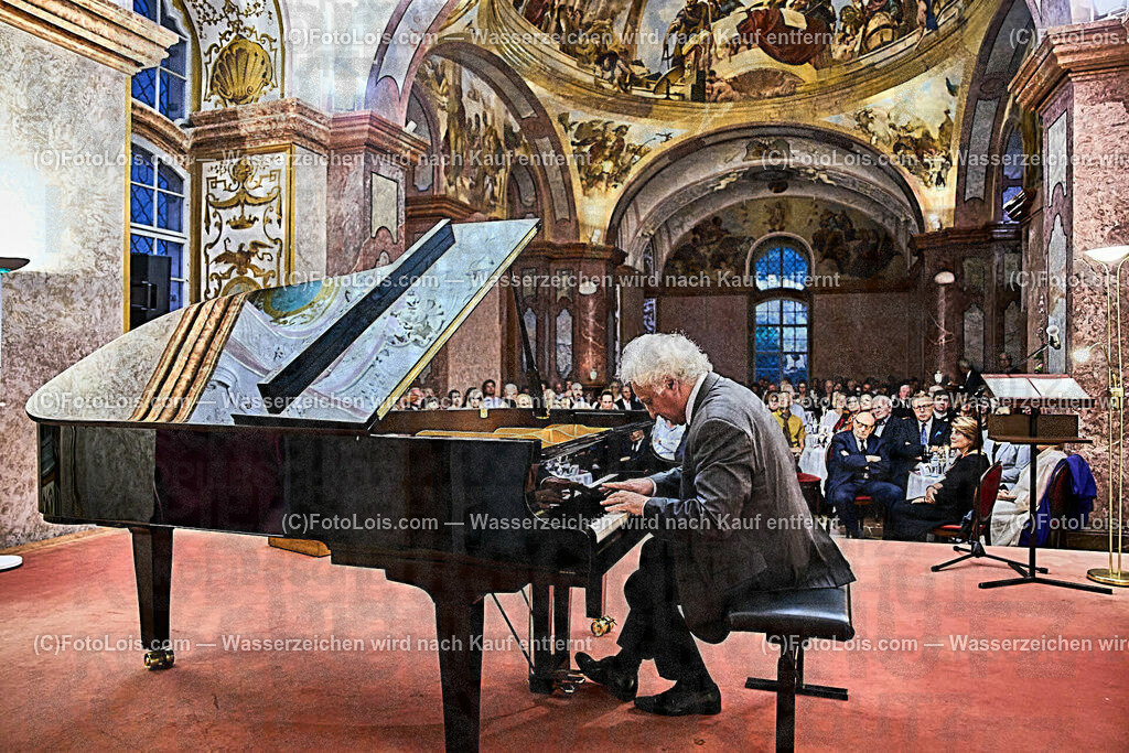 ALP1492_XXXIX-Chopin-Festival_Nocturno_Henry Yves | (C)FotoLois.com, Alois Spandl, XXXIX. internationales CHOPIN-Festival in der Kartause Gaming, NOCTURNO - nächtliches Konzert bei Kerzenlicht, Sa 5. August 2023.