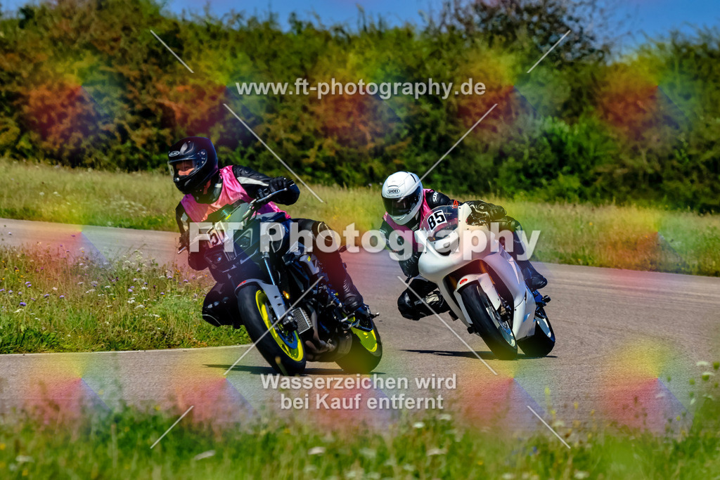 085-3184 | Hier findet Ihr Bilder von Touristenfahrten auf der Nürburgring Nordschleife oder von anderen Veranstaltungen die ich besucht habe. Viel Spass beim Durch Schauen 