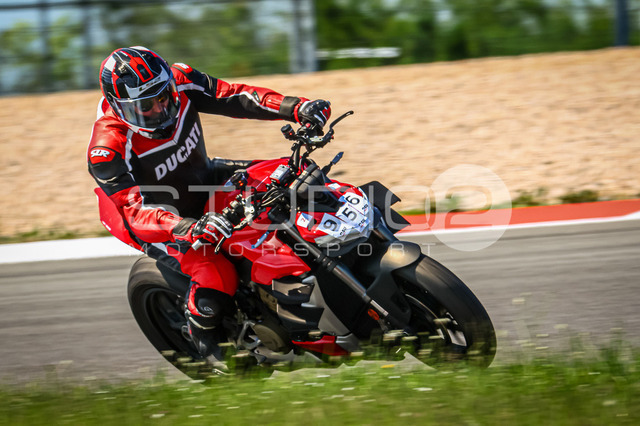 0956-260527NBR-005_956 | Deine Full-Service-Agentur für ✔️Videoproduktionen und ✔️Motorsportfotografie Jetzt Angebot anfragen!