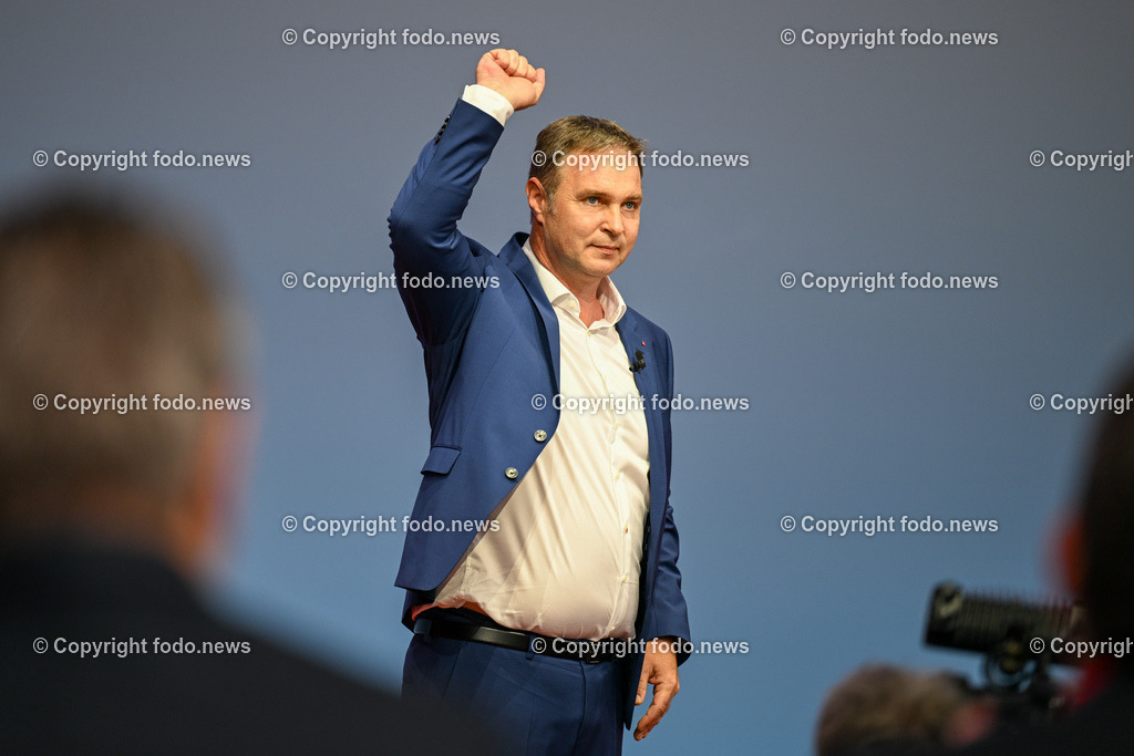 Bundesparteitag SPOE in Linz Design Center_ 03.06.2023-112 | 03.06.2023, Linz, AUT, Bundesparteitag SPOE in Linz Design Center, im Bild Andi Babler (SP, Bgm. Traiskirchen)