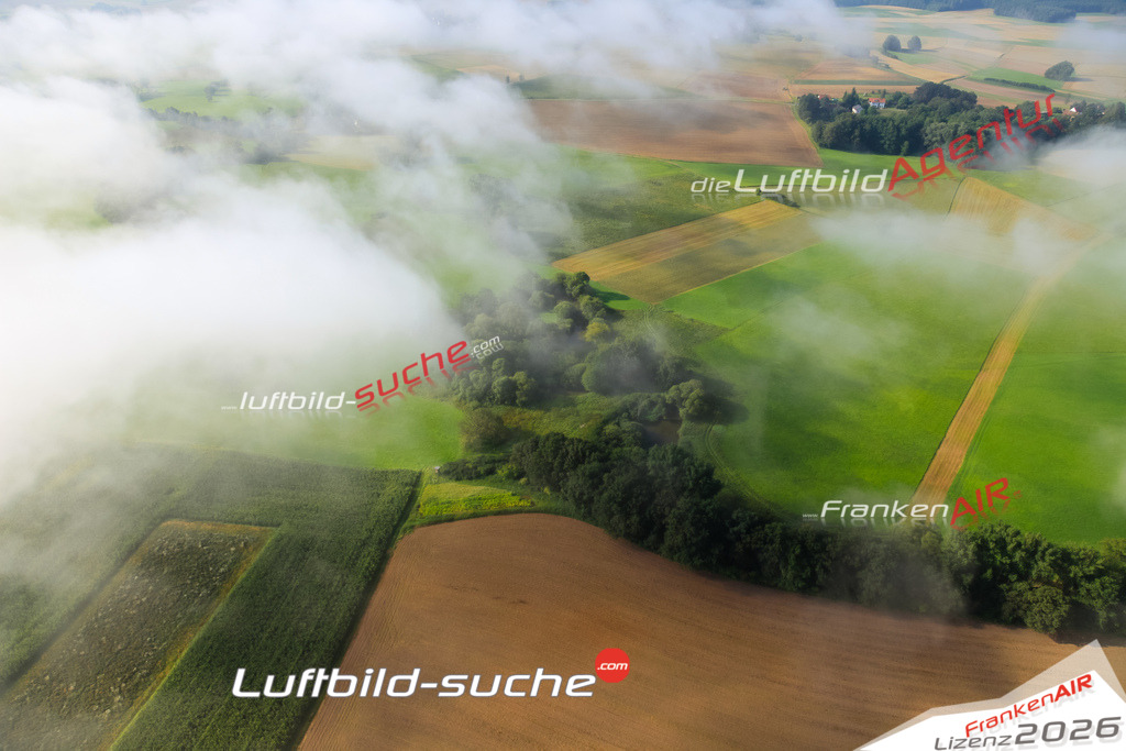 Die Luftaufnahme der Stadt Kulmbach wurde vom UL-Flugzeug heraus erstellt ( keine Drohne )- hohe Auflösung für beste Qualität