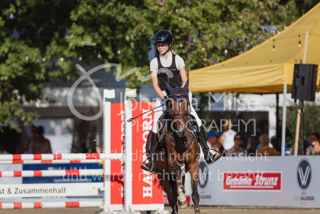 220825_Delbrueck_PonyTrophy-178 | Deine schönsten Turniermomente als professionelle Fotos! Entdecke hochwertige Pferdesport-Fotografie im Online-Shop. Jetzt Fotos finden & bestellen!