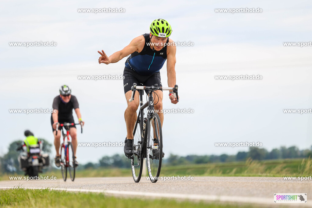 BR8A5220 | Stadttriathlon Erding 2025. #yourpictrs #sportshot_your_pictrs @Sportshotphotography #stadttriathlonerding Copyright: www.sportshot.de