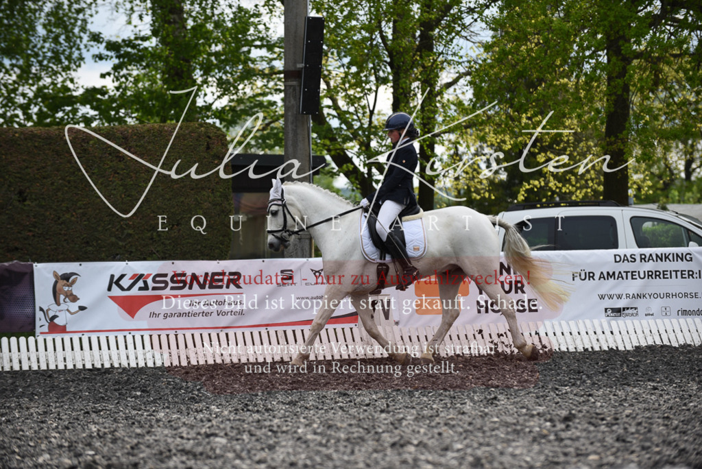 20230513_JK-Röhrsdorf-16-336 | Pferde- und Turnierfotografie in Westsachsen. Pferdeportraits, Auftragszeichnungen und intuitive Kunst.
