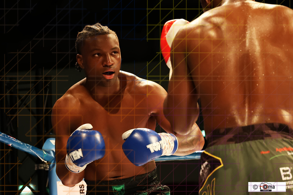 Finale Akingbade vs Kombou 25.04.2026 tomafocus Tb00135 | professionelle Sport- und Eventfotografie von Tomafocus – dynamische Bilder, emotionale Momente und hochwertige Aufnahmen für jeden Anlass. - Realisiert mit Pictrs.com