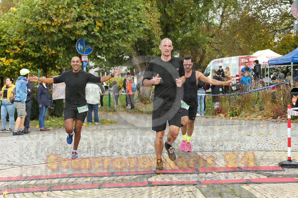 241020_1101_EX1_0692 | Sportfotografie im Rhein-Sieg Kreis, Köln, Bonn, NRW, Rheinland Pfalz, Hessen, etc. Unser Tätigkeitsfeld umfasst den Laufsport vom Volkslauf über den Marathon, Duathlon, Triathon bis zum Ultralauf wie Kölnpfad Ultra oder Schindertrail.