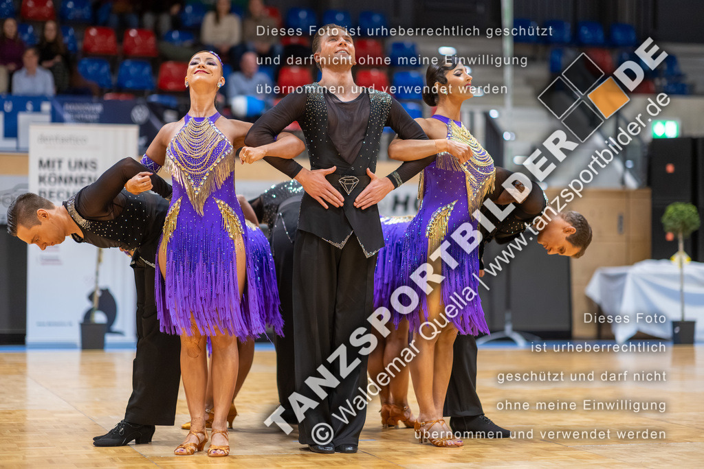 20260328-01659 | Hier finden Sie Tanz Bilder vom Latein und Standard Formationen tanzen. Sportbilder vom Tanzsport. Schöne Fotos und von Weltmeisterschaft, Europameisterschaft, Bundesliga, Regionalliga, Oberliga und Landesliga sowie von GOC Stuttgart, DanceComp, WM Bremen