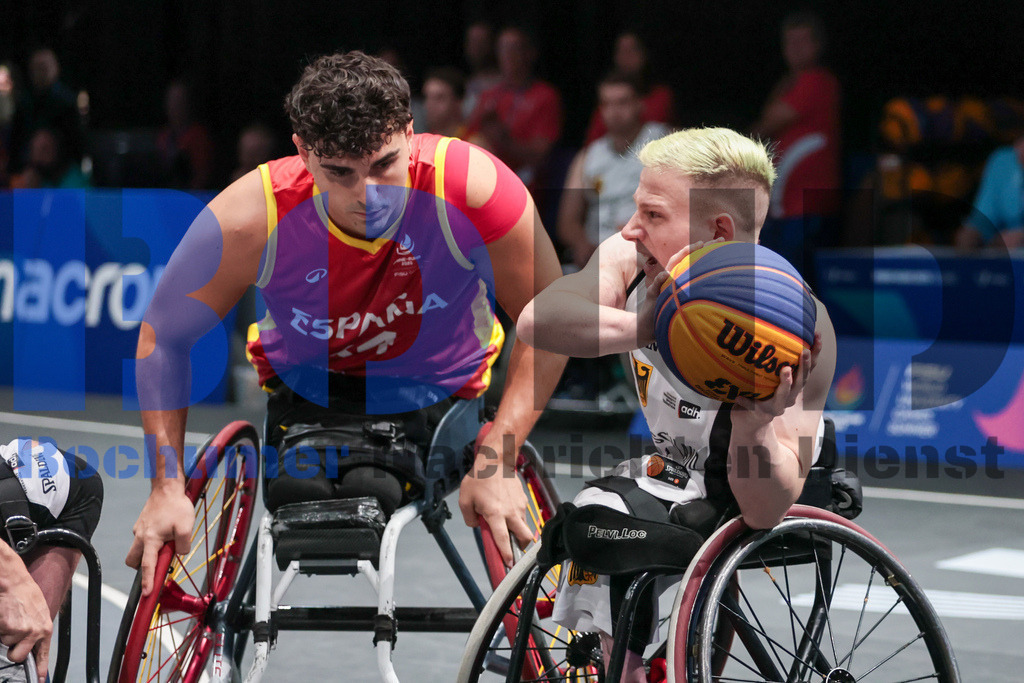 SES_TTG3X320250717-72 | bond - Realisiert mit Pictrs.com